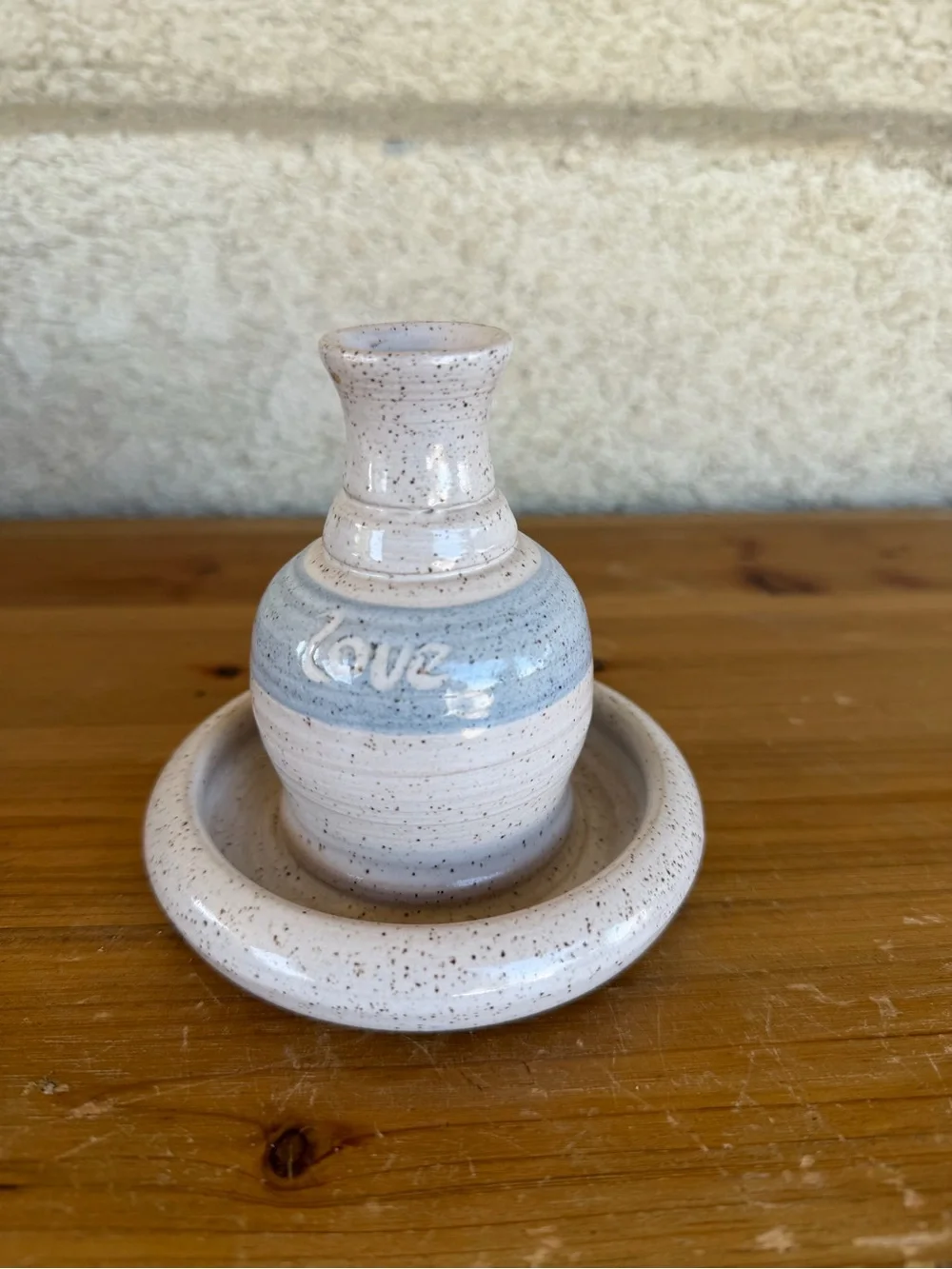 Handmade Speckled Ceramic Vase with Tray - Cream and Light Blue
